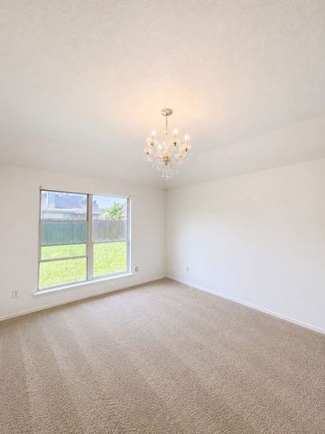 825 Forest Heights Drive, Fort Worth, TX 76036