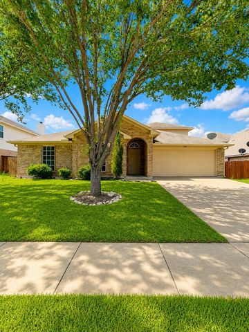 825 Forest Heights Drive, Fort Worth, TX 76036