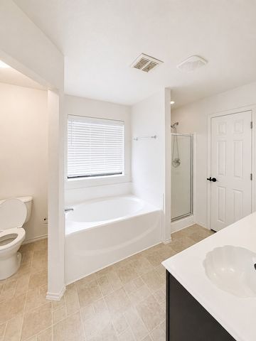 825 Forest Heights Drive, Fort Worth, TX 76036