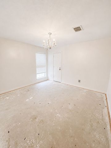 825 Forest Heights Drive, Fort Worth, TX 76036