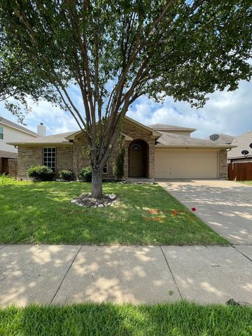 825 Forest Heights Drive, Fort Worth, TX 76036