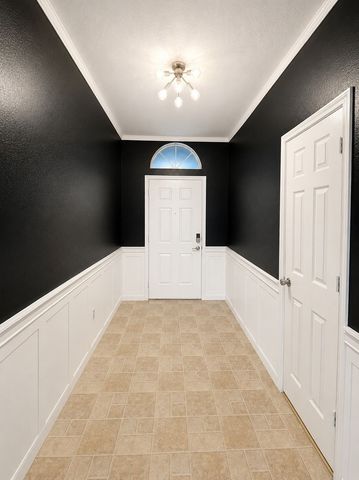 825 Forest Heights Drive, Fort Worth, TX 76036
