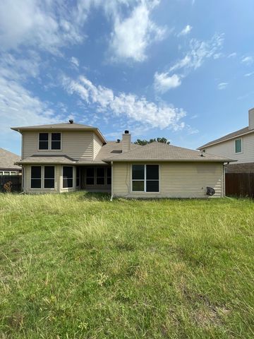 825 Forest Heights Drive, Fort Worth, TX 76036
