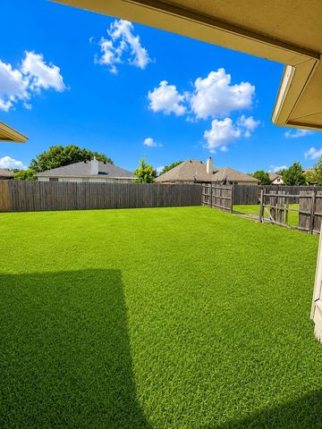 825 Forest Heights Drive, Fort Worth, TX 76036