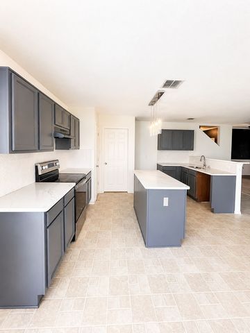 825 Forest Heights Drive, Fort Worth, TX 76036