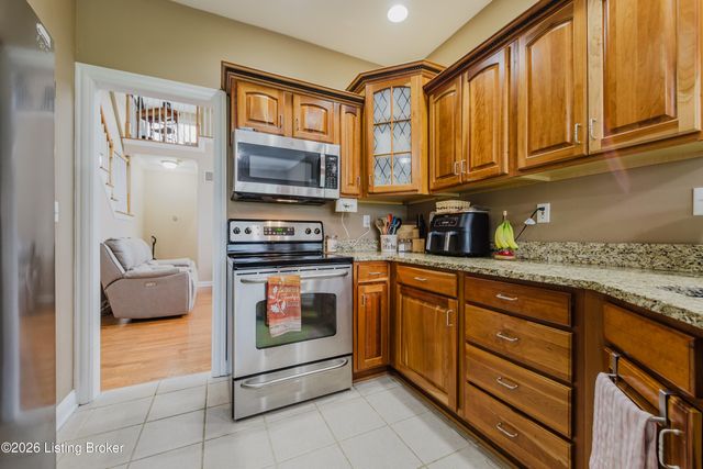 33 River Heights Blvd, Taylorsville, KY 40071