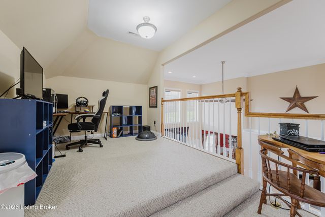 33 River Heights Blvd, Taylorsville, KY 40071