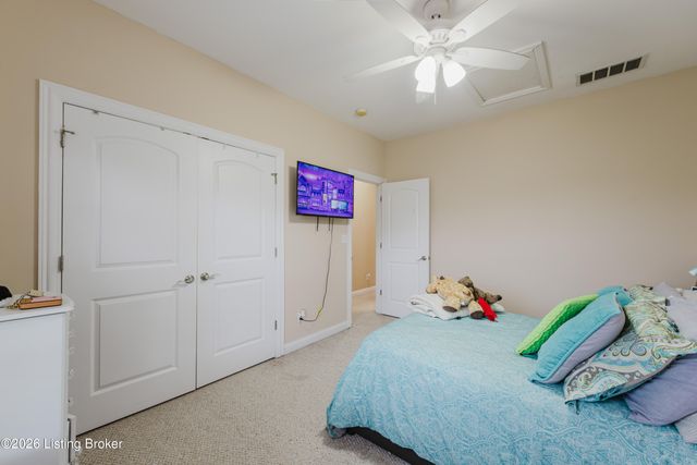 33 River Heights Blvd, Taylorsville, KY 40071