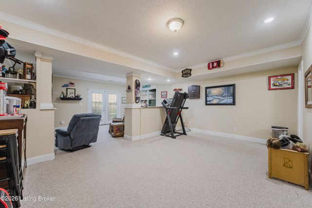 33 River Heights Blvd, Taylorsville, KY 40071