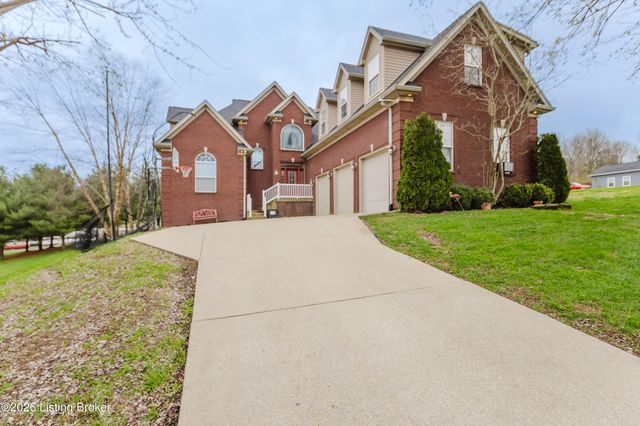 33 River Heights Blvd, Taylorsville, KY 40071