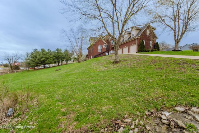 33 River Heights Blvd, Taylorsville, KY 40071