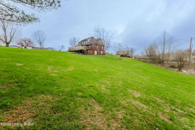 33 River Heights Blvd, Taylorsville, KY 40071
