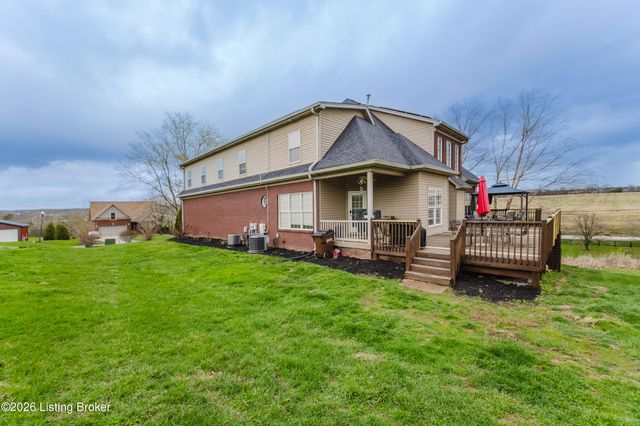 33 River Heights Blvd, Taylorsville, KY 40071
