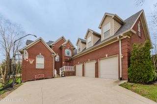 33 River Heights Blvd, Taylorsville, KY 40071