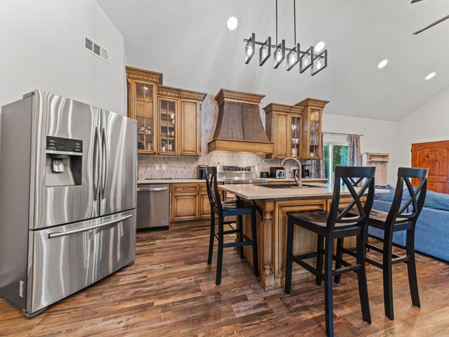 1556 Hamilton Dairy, Hot Springs, AR 71901