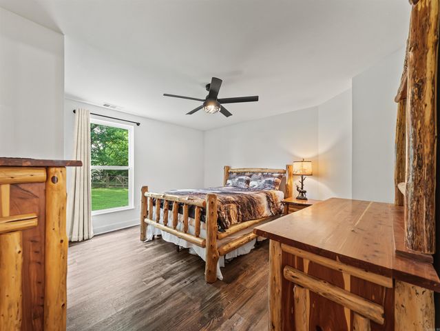 1556 Hamilton Dairy, Hot Springs, AR 71901