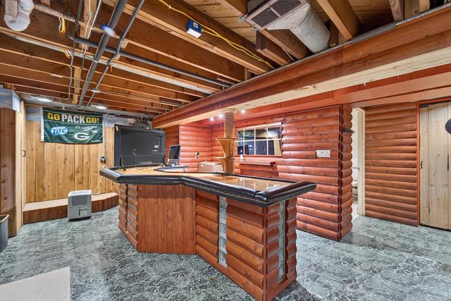 1127 W Colonial DRIVE, Mount Pleasant, WI 53405