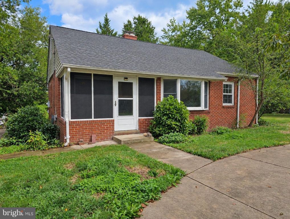 4731 EDWARDS ST, Alexandria, VA 22312