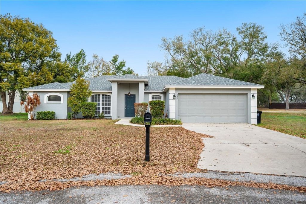 Image 3 of property listing at 5304 RAY PLACE, Lakeland, FL 33813