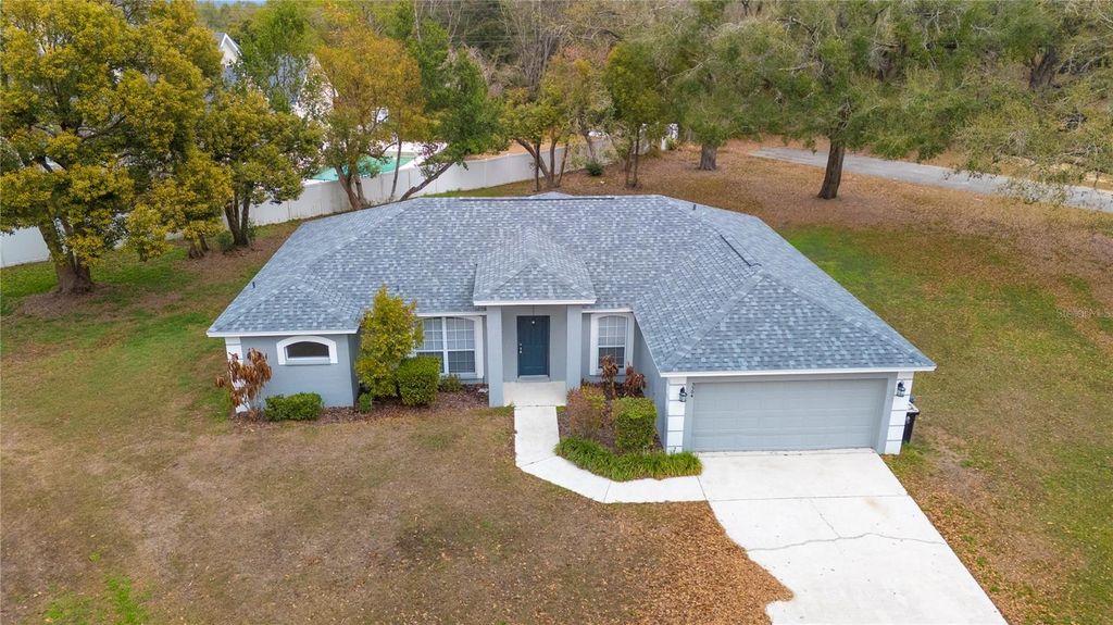 Image 35 of property listing at 5304 RAY PLACE, Lakeland, FL 33813