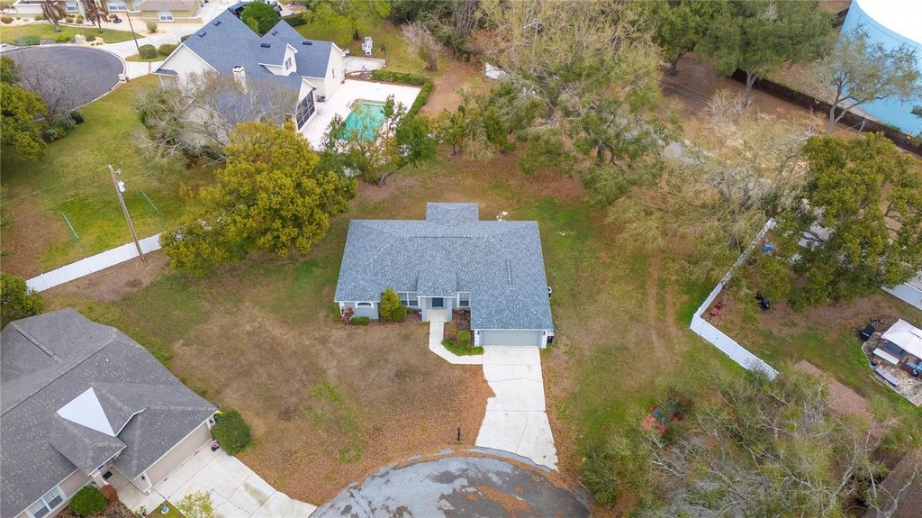 Image 36 of property listing at 5304 RAY PLACE, Lakeland, FL 33813