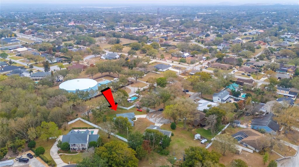 Image 43 of property listing at 5304 RAY PLACE, Lakeland, FL 33813