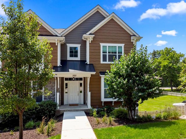 165 Second AVENUE, Fontana, WI 53125