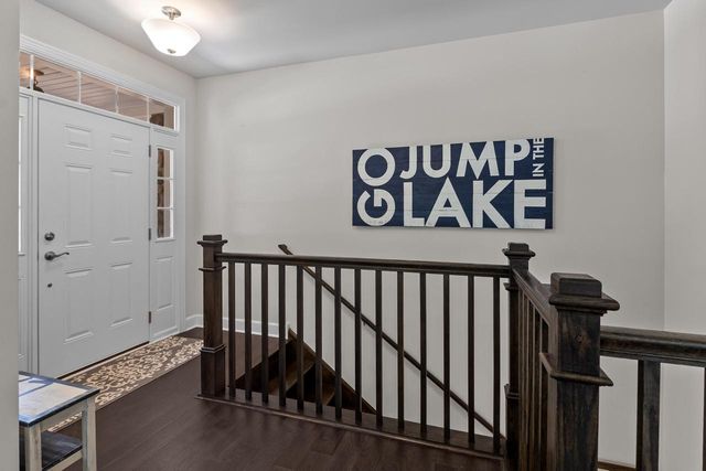 165 Second AVENUE, Fontana, WI 53125