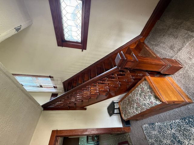 2528 Farnam Street, Davenport, IA 52803