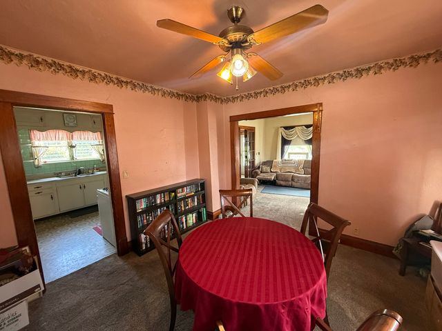 2528 Farnam Street, Davenport, IA 52803