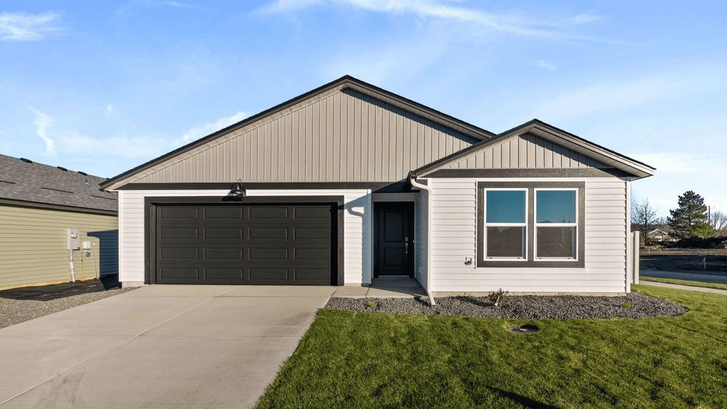 13528 W Sprague Ave, Airway Heights, WA 99001 photo 1