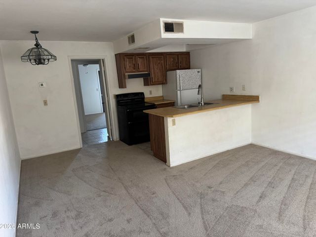 461 W HOLMES Avenue 331, Mesa, AZ 85210