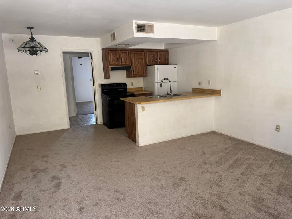 461 W HOLMES Avenue 331, Mesa, AZ 85210 — photo 2