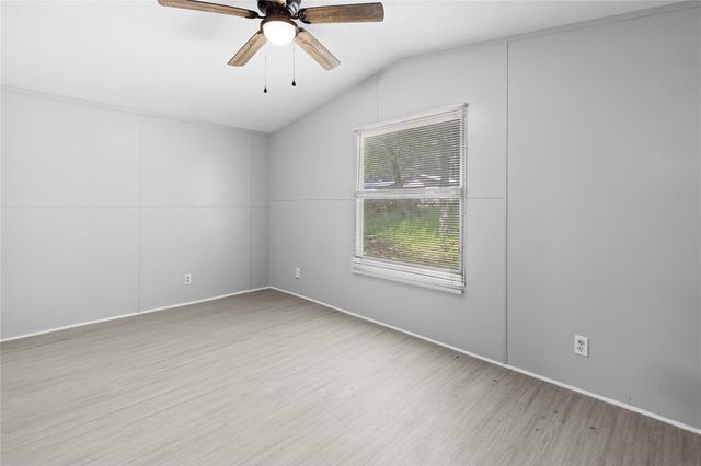 184 Lions Circle, Onalaska, TX 77360