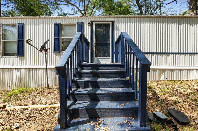 184 Lions Circle, Onalaska, TX 77360