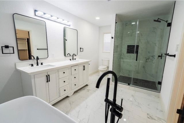1402 Bayou Shore Drive, Galveston, TX 77551
