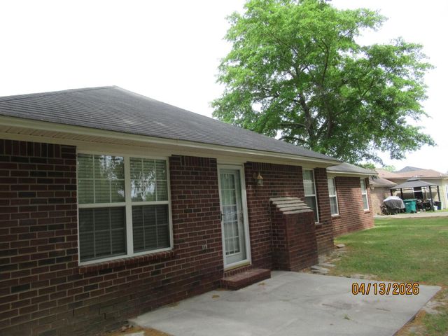 3590 Oleander Drive, Sumter, SC 29154