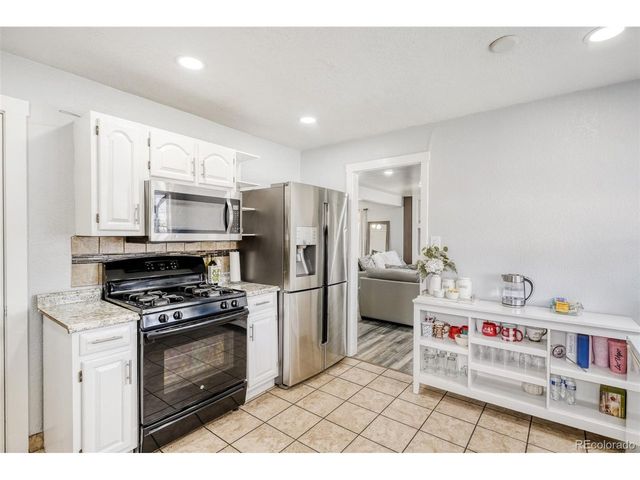 970 Nile St, Aurora, CO 80010