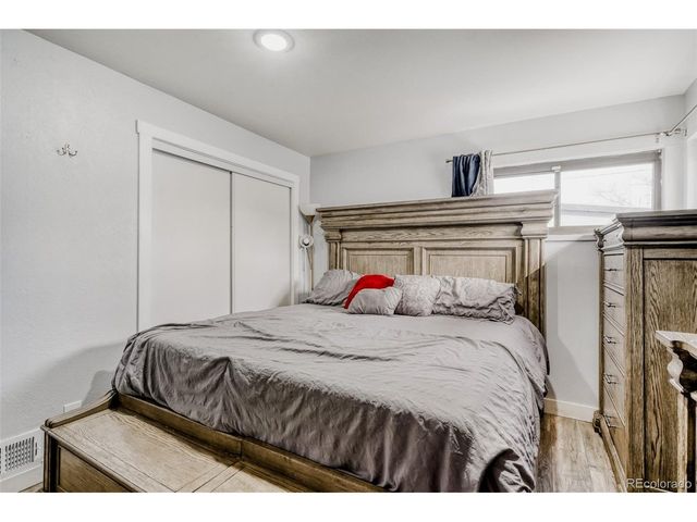 970 Nile St, Aurora, CO 80010