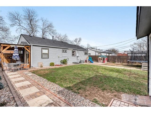 970 Nile St, Aurora, CO 80010