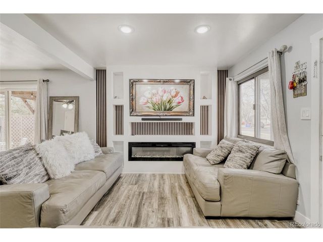 970 Nile St, Aurora, CO 80010