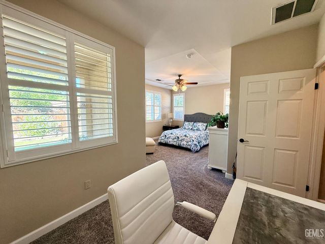 414 Lumberton Drive, Bakersfield, CA 93312