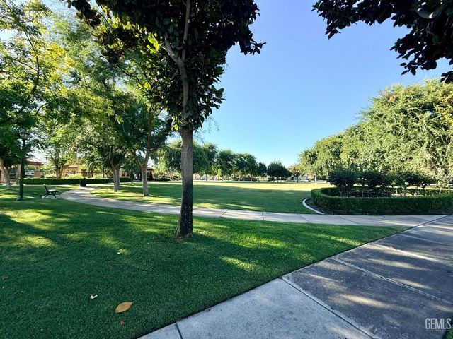 414 Lumberton Drive, Bakersfield, CA 93312