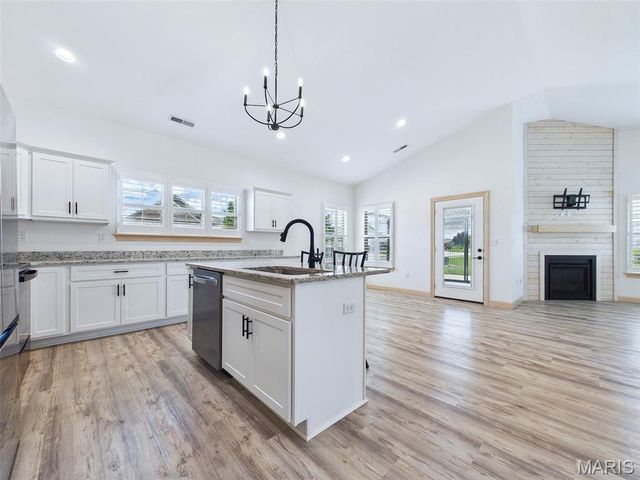7509 Clarence Court, Glen Carbon, IL 62034