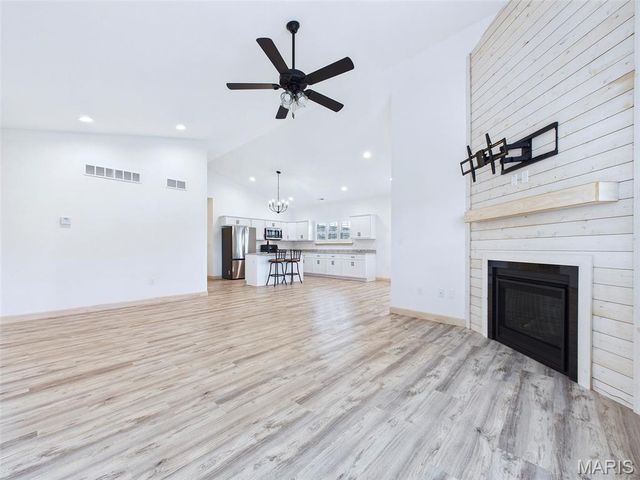 7509 Clarence Court, Glen Carbon, IL 62034