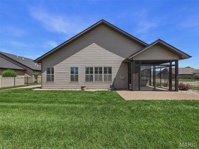 7509 Clarence Court, Glen Carbon, IL 62034
