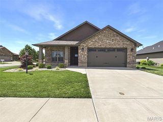 7509 Clarence Court, Glen Carbon, IL 62034