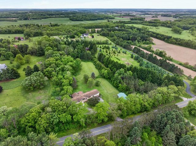 6473 Sunset Drive #1, Verona, WI 53593