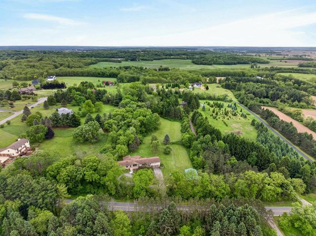 6473 Sunset Drive #1, Verona, WI 53593