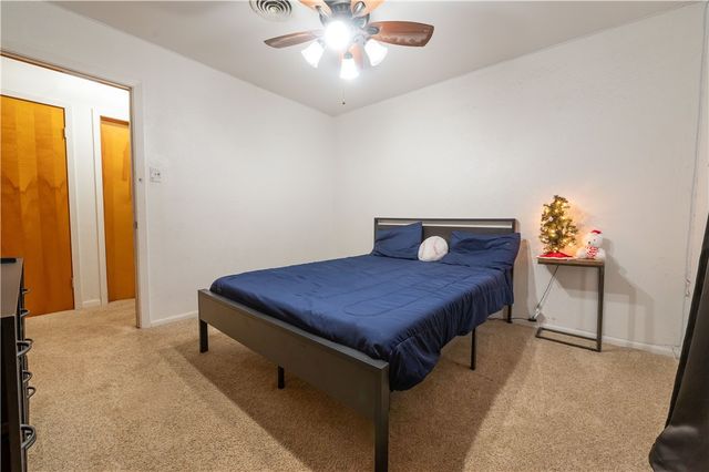 304 Elizabeth Ave, Kingsville, TX 78363